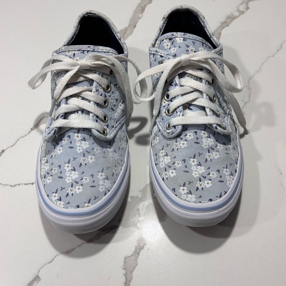 VANS Women’s Blue Floral Athletic Fashion Sneakers Skate Shoes Size 7.5 Daisies